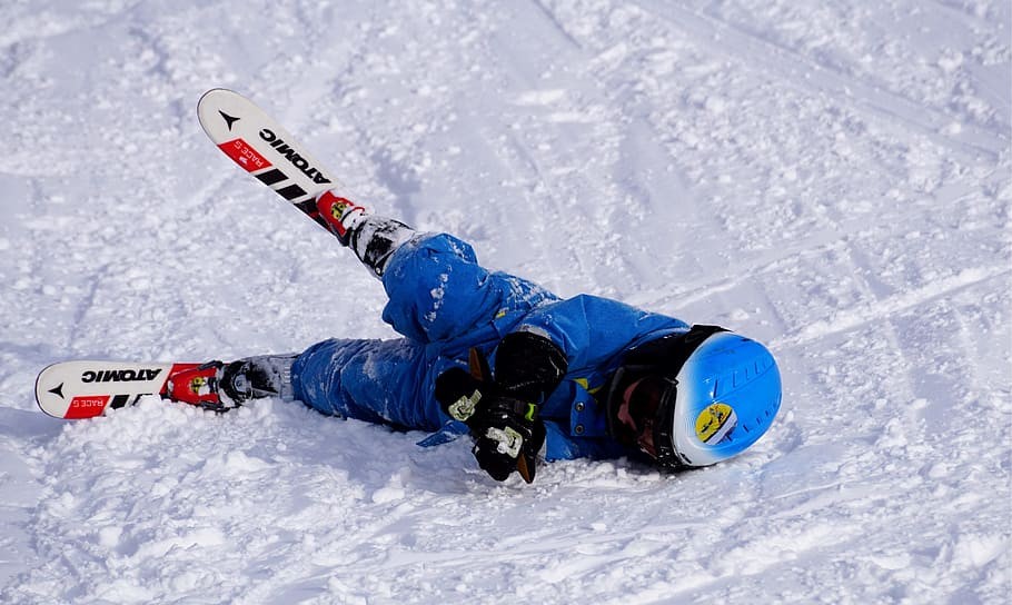  Person fell during skiing